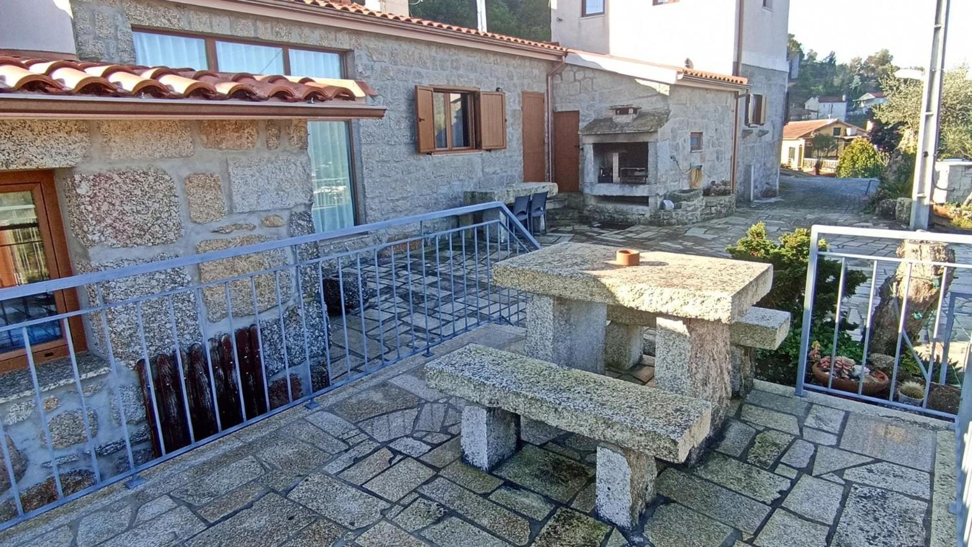 Casa Da Lage - T1 Com Piscina Privada - Geres Luaran gambar